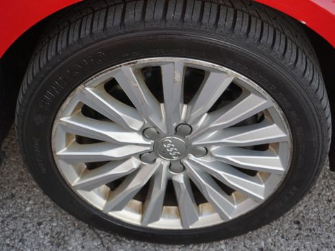 Used 2018 Audi A3 e-tron Premium Plus w/ Technology Package image 13