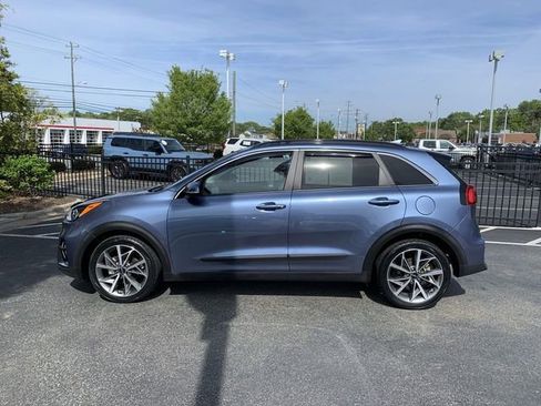 Used 2022 Kia Niro Touring Special Edition image 5