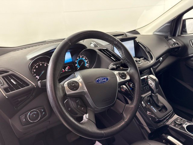 Used 2015 Ford Escape Titanium w/ Equipment Group 301A AWD/4WD image 18