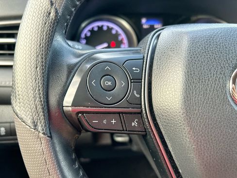 Used 2021 Toyota Camry SE FWD image 16