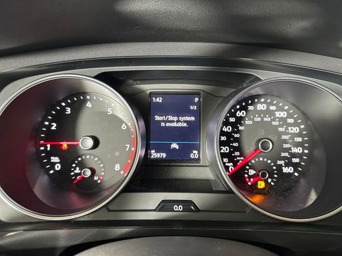 Used 2021 Volkswagen Tiguan S image 17