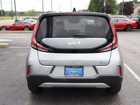 Used 2023 Kia Soul EX FWD image 6
