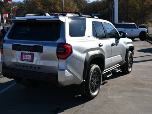 New 2025 Toyota 4Runner SR5 image 5