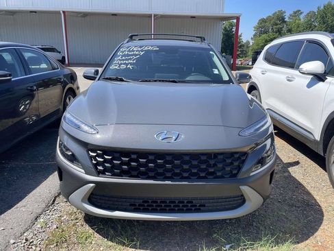 Certified 2023 Hyundai Kona SEL w/ Convenience Package AWD/4WD image 2