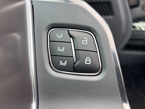 New 2026 Ford F250 Platinum w/ Tremor Off-Road Package image 21