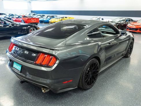 Used 2017 Ford Mustang GT Premium w/ Equipment Group 401A image 5