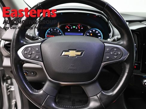 Used 2021 Chevrolet Traverse LT image 10
