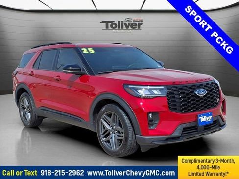 Used 2025 Ford Explorer ST AWD/4WD image 1