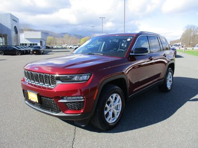 Used 2023 Jeep Grand Cherokee Limited w/ Luxury Tech Group II