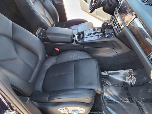 Used 2022 Porsche Macan image 23