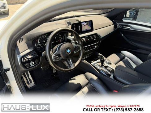 Used 2020 BMW M550i xDrive AWD/4WD image 9