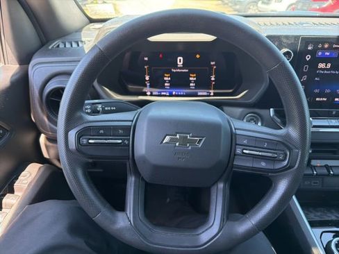 Used 2023 Chevrolet Colorado Trail Boss w/ LPO, Dark Essentials Package AWD/4WD image 15