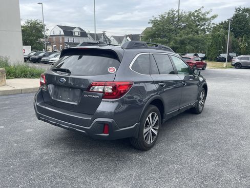 Used 2018 Subaru Outback 2.5i Limited AWD/4WD image 7