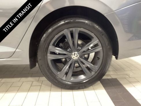 Used 2023 Volkswagen Jetta SE w/ Panoramic Sunroof Package FWD image 23