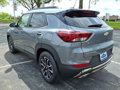 Used 2022 Chevrolet TrailBlazer ACTIV w/ Sun and Liftgate Package FWD image 5