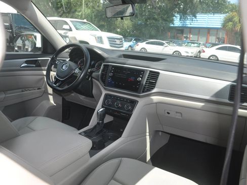 Used 2018 Volkswagen Atlas SE FWD image 40