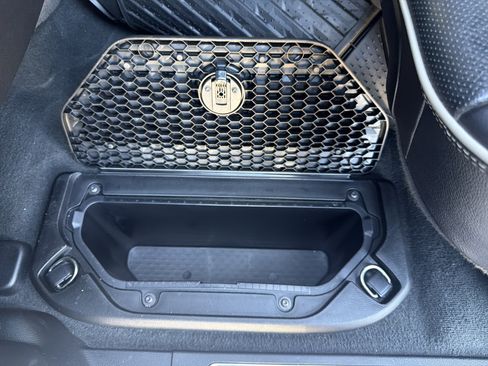 Used 2023 RAM 1500 Limited w/ Night Edition AWD/4WD image 9