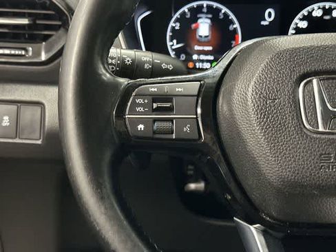 Certified 2023 Honda Pilot Touring image 17