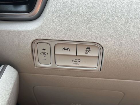 Used 2022 Kia Sorento EX w/ Panoramic Sunroof Package FWD image 23
