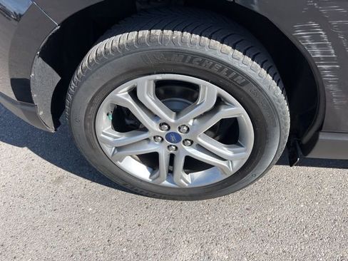 Used 2016 Ford Edge Titanium image 22