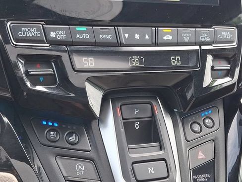 Used 2019 Honda Odyssey Elite image 17