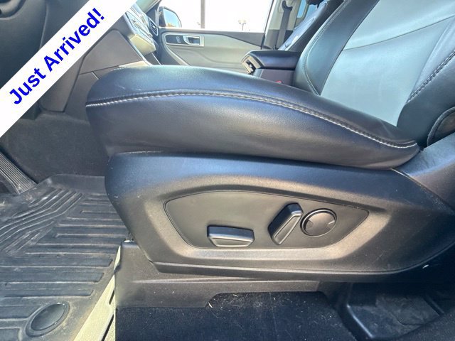 Used 2022 Ford Explorer XLT w/ Equipment Group 202A RWD image 37