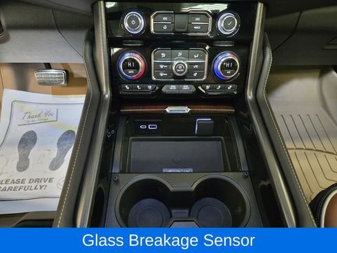 Used 2024 GMC Yukon Denali Ultimate AWD/4WD image 26
