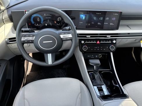 New 2026 Hyundai Tucson SEL FWD image 23