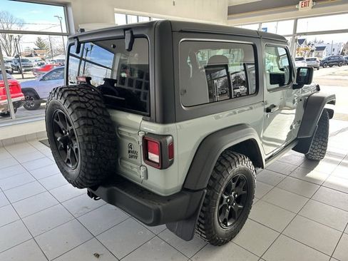 Used 2023 Jeep Wrangler Sport image 4