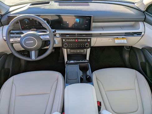 New 2025 Hyundai Tucson Limited image 21