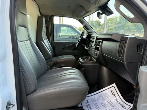 Used 2019 GMC Savana 3500 w/ Power Convenience Package RWD image 17