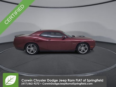 Used 2022 Dodge Challenger R/T w/ Shaker Package RWD image 17