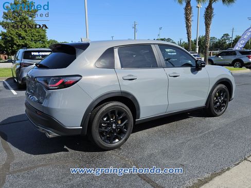 Certified 2025 Honda HR-V Sport image 5