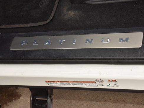 Used 2020 Ford F450 Platinum w/ FX4 Off-Road Package image 37