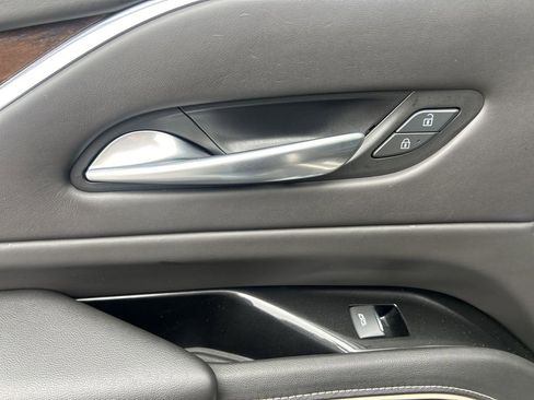 Used 2024 Cadillac Escalade Sport Platinum w/ LPO, ONYX Package image 44