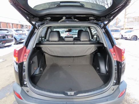 Used 2015 Toyota RAV4 Limited image 12