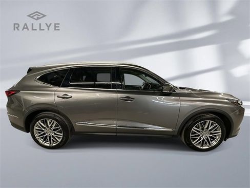 Used 2023 Acura MDX SH-AWD w/ Advance Package image 2
