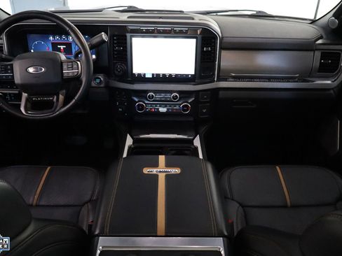 Certified 2024 Ford F350 Platinum image 31