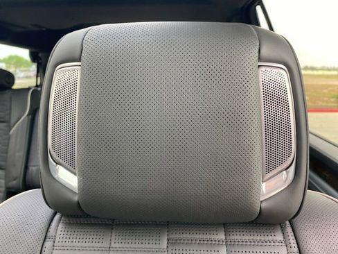 New 2026 Cadillac Escalade Platinum Sport w/ LPO, Floor Liner Package image 21