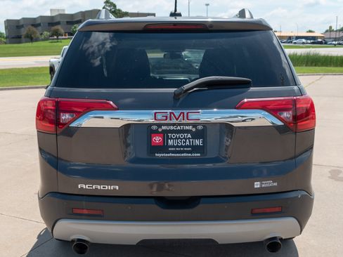 Used 2017 GMC Acadia SLE w/ Driver Alert Package I FWD image 22
