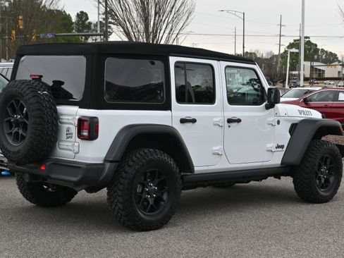 Used 2024 Jeep Wrangler Willys image 15