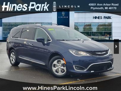 Used 2017 Chrysler Pacifica Touring-L Plus