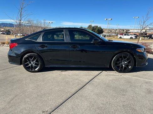 Used 2023 Honda Civic Sport image 9