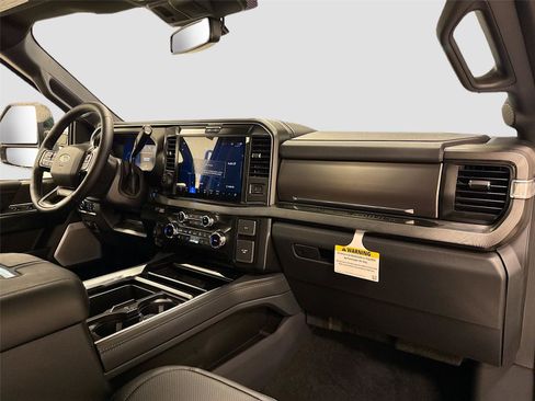 New 2026 Ford F250 Platinum AWD/4WD image 30