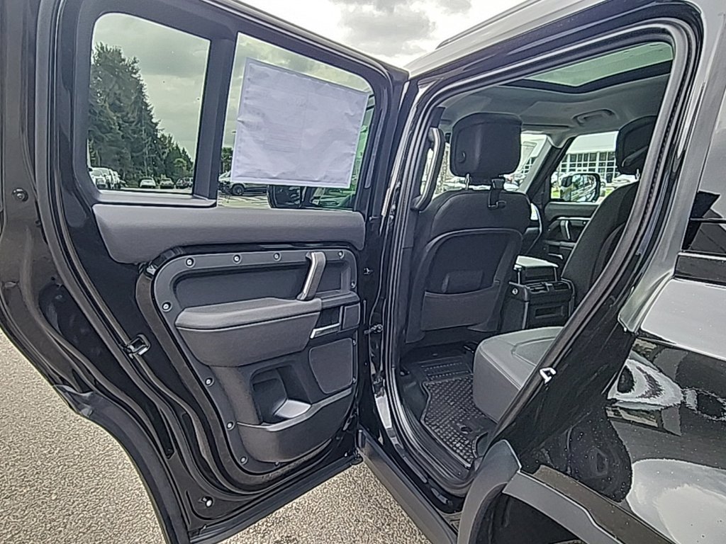 New 2026 Land Rover Defender 110 S AWD/4WD image 15