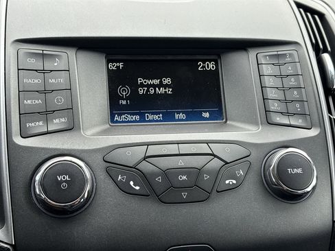 Used 2018 Ford Edge SE FWD image 13