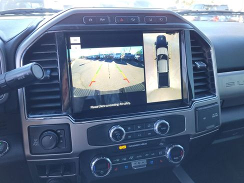 Used 2022 Ford F350 Platinum image 18