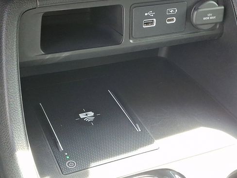 Used 2023 Honda Pilot Touring image 25