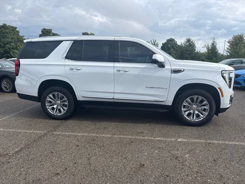 Used 2026 GMC Yukon Denali AWD/4WD image 4