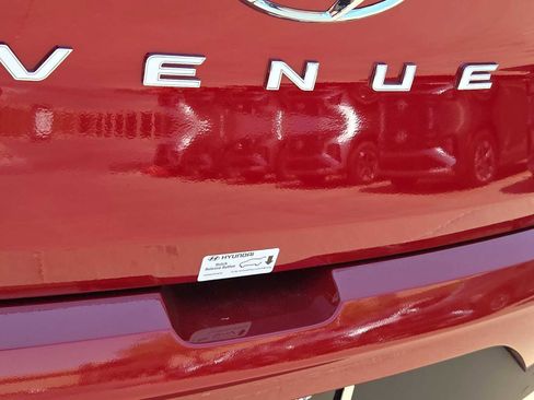 New 2025 Hyundai Venue Limited image 12